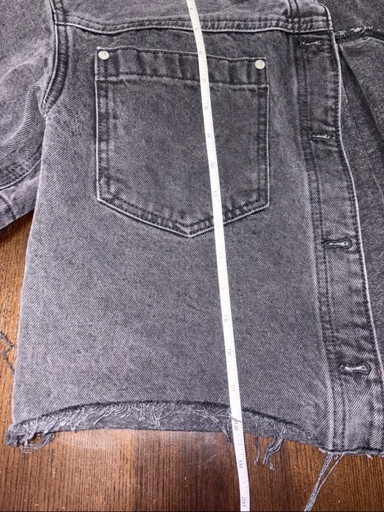 Cropped Gray Denim Jacket with Front Pockets size L - Picture 6 of 6